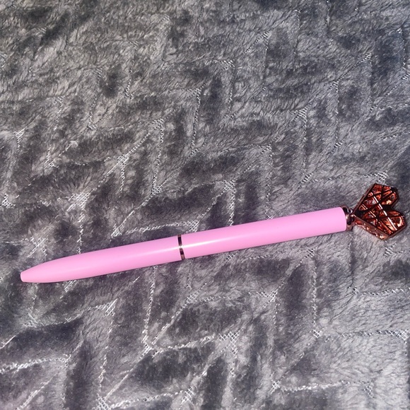 Pink Bundle 🩷 - Picture 5 of 9